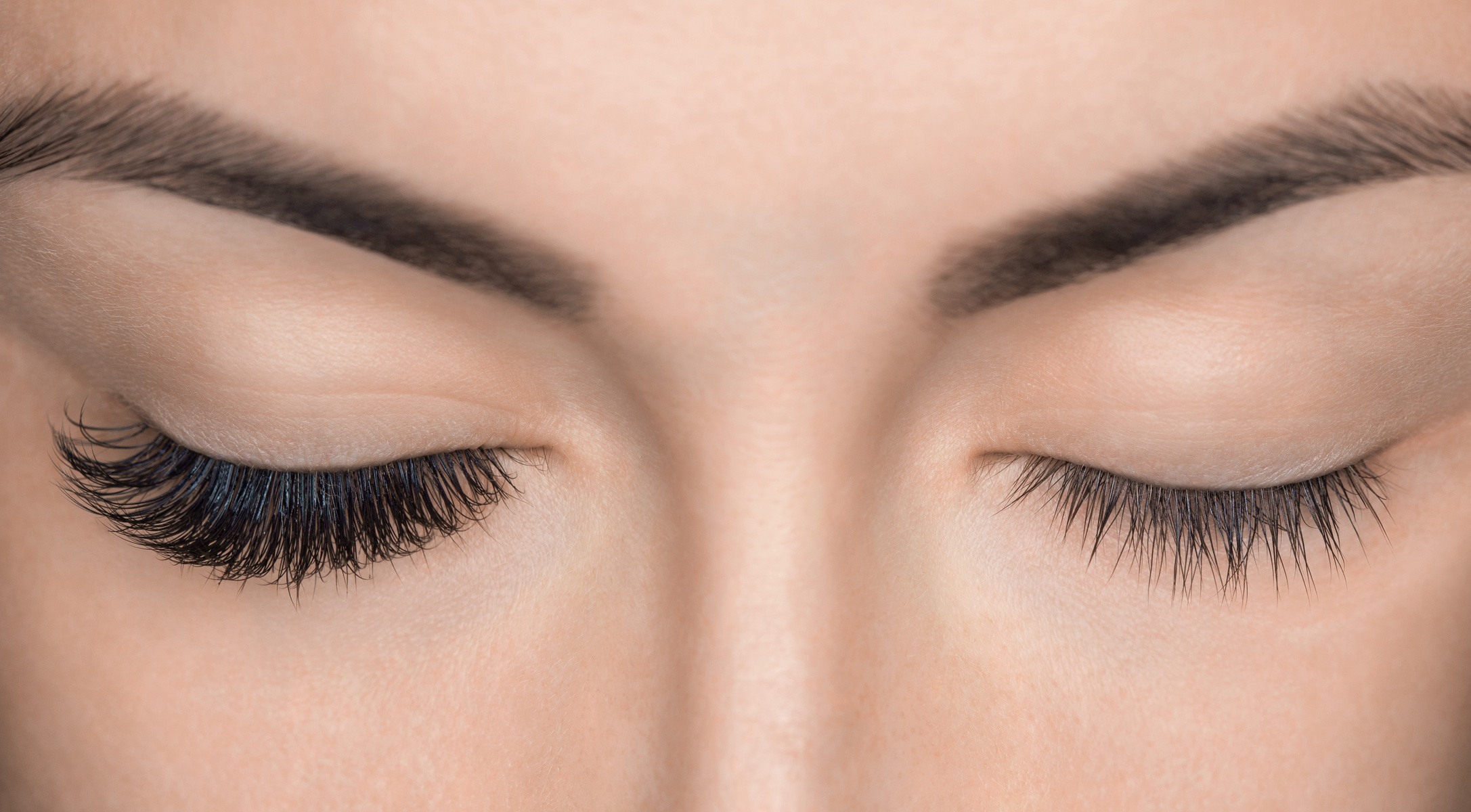 Close-up of the eyelash of a female | Eyelash Extensions in New York, NY | Re:forma